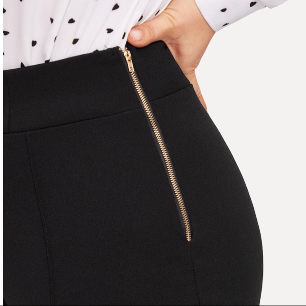 ➕Black Skinny Ankle pants - Picture 2 of 5